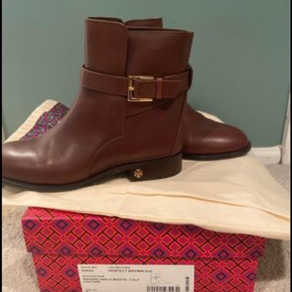 Tory Burch Ankle Bootie Brooke size 8